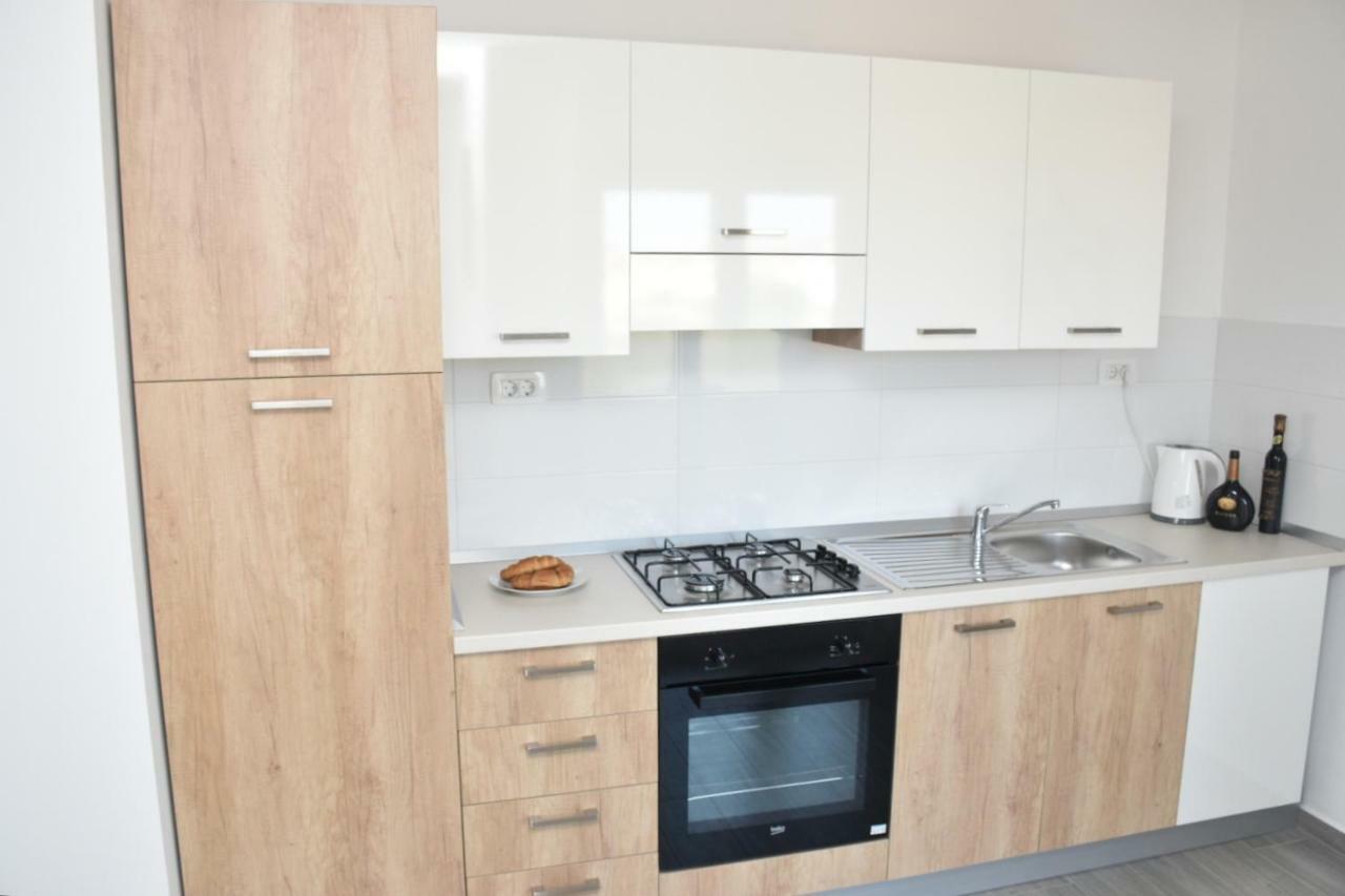 Apartments Mino Ražanac Esterno foto